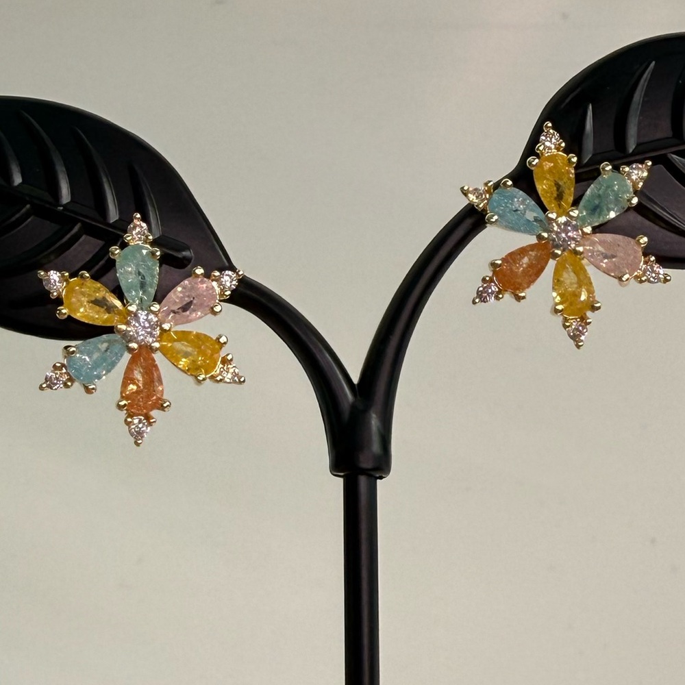 18k GP Stud Earrings